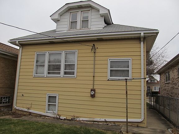 2nd image of 4324 N New England Ave #1