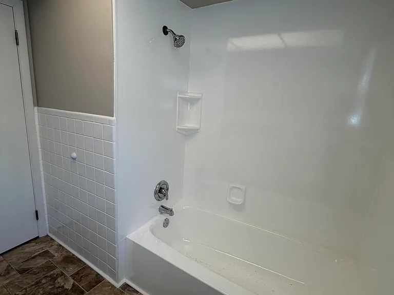 311 Betty St — Photo 17