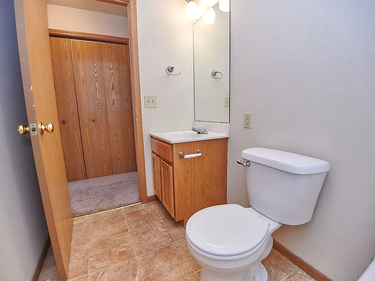 The Ridge Apartments & Townhomes — Photo 34