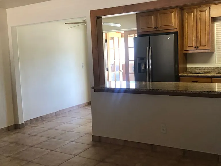 4814 E Hampton St — Photo 6