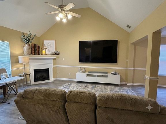 3rd image of 7644 Pleasantville Way