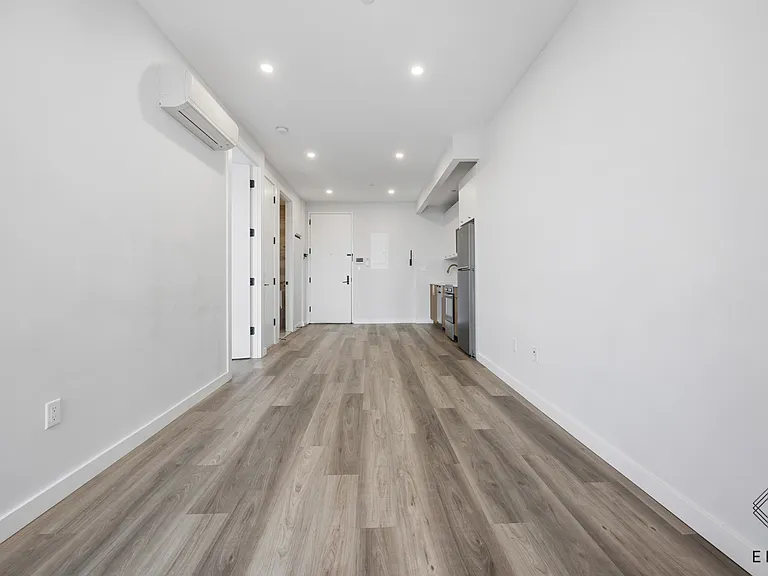 2913 Snyder Ave #6E — Photo 6
