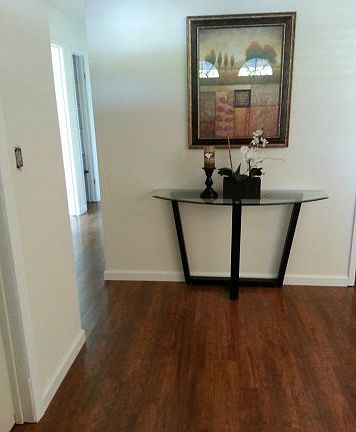 5th image of 943 Cypress Ave