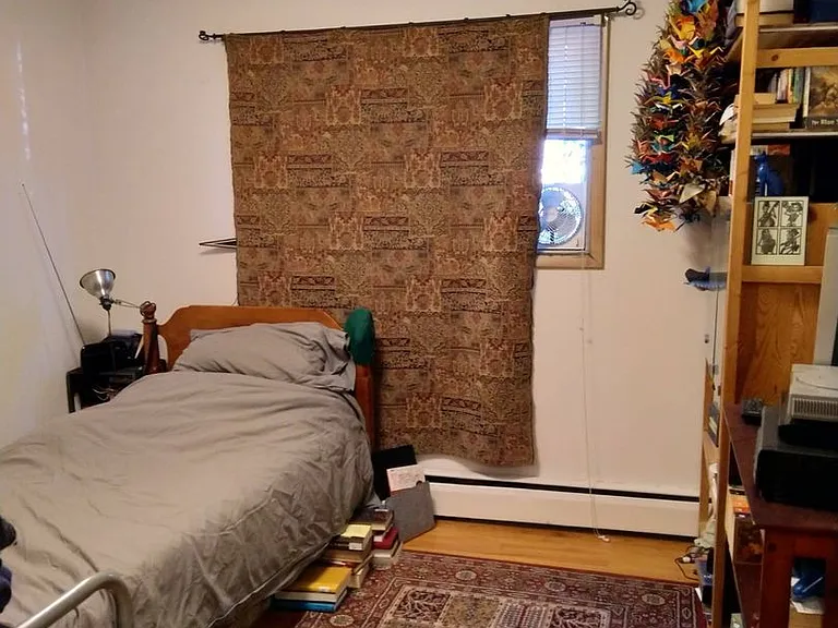 1657 N Astor St — Photo 3