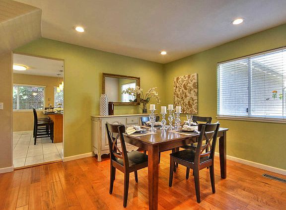 4th image of 6079 Knoll Park Ct
