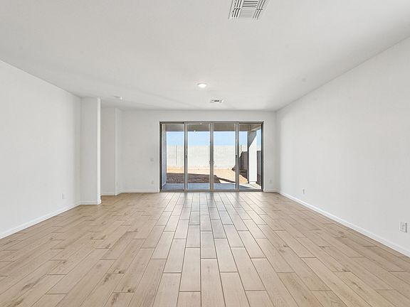 Visara - Lilac Interior Image 4