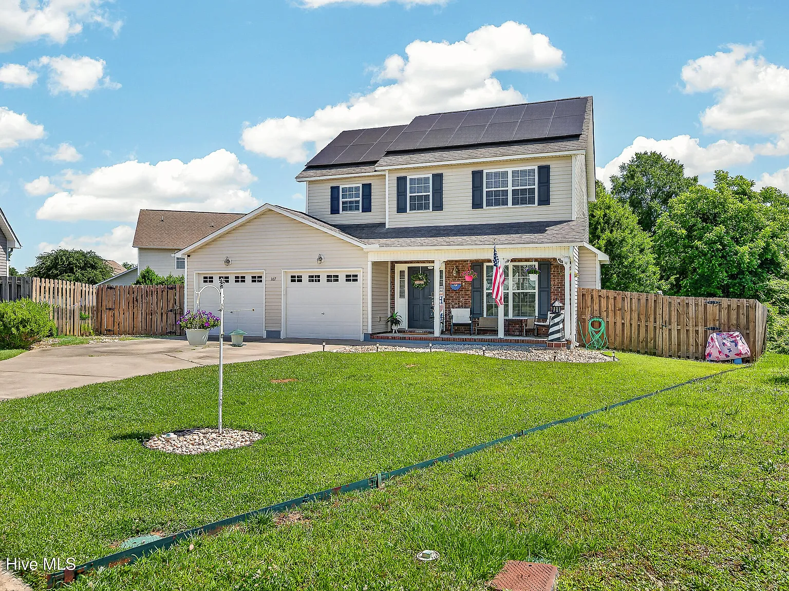 3 bed, 2.5 bath, 1482 sqft, $1,850 — Photo 3