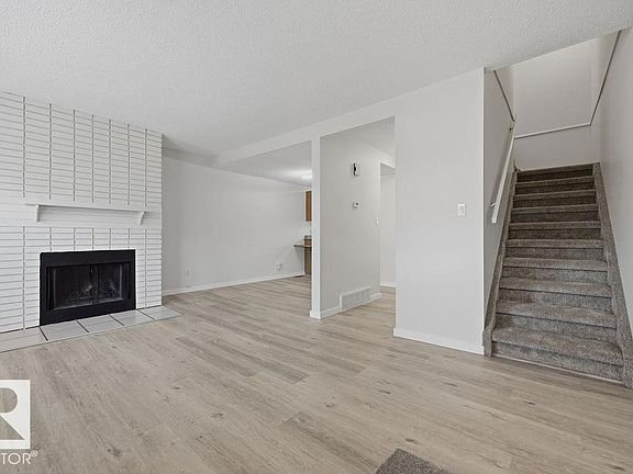 2nd image of 10473 24th Ave NW