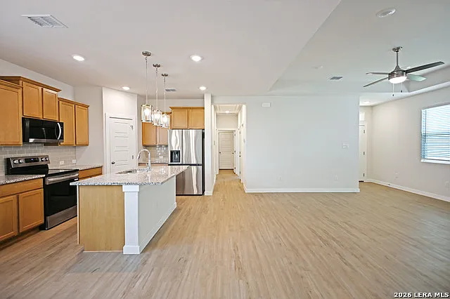 2943 Angelou St — Photo 15
