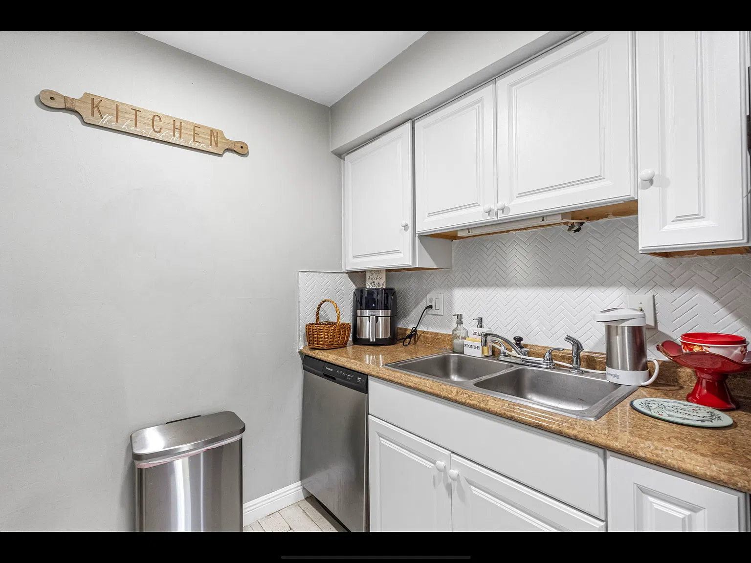 1 bed, 685 sqft, $1,100 — Photo 4