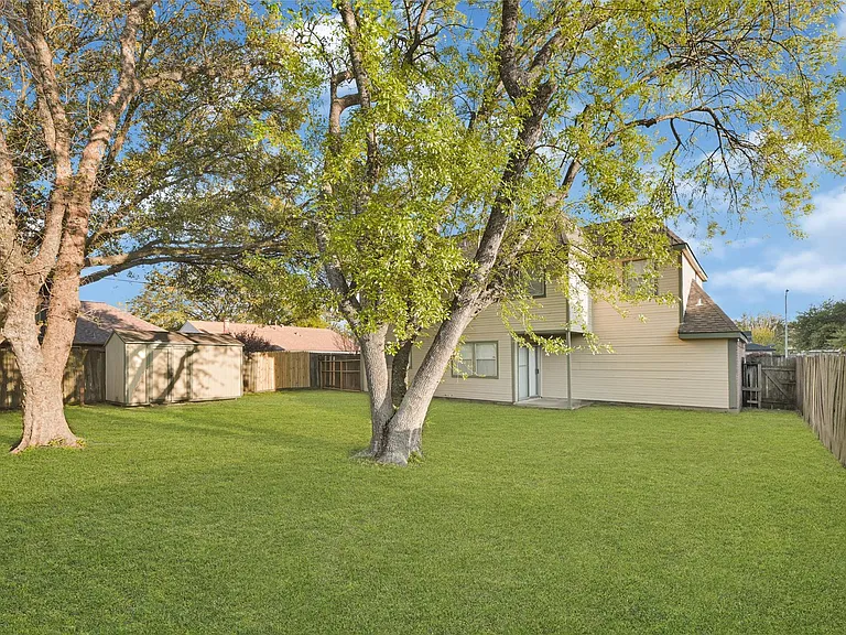 4910 Brownfields Ct — Photo 29
