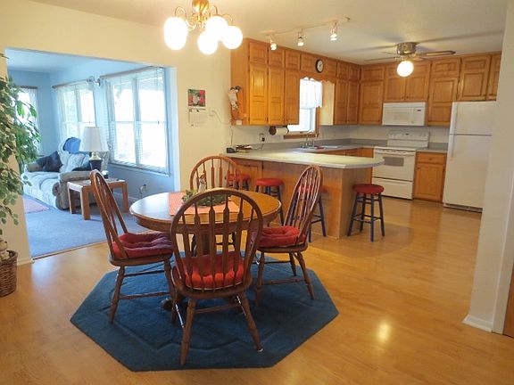 5th image of 707 12th St N