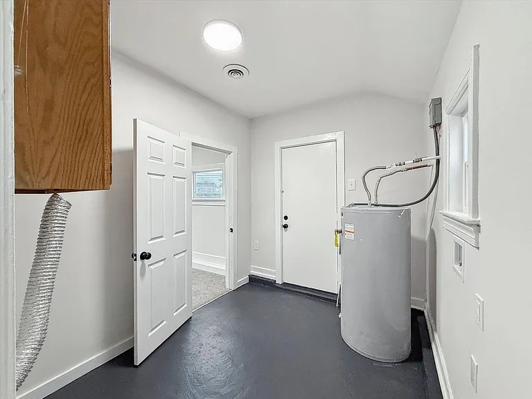 428 Hampton Roads Ave — Photo 22