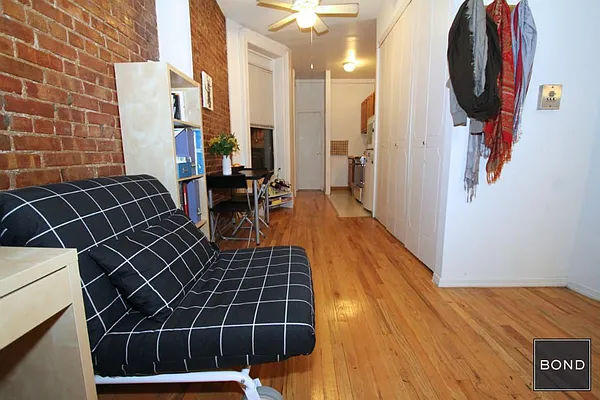 Rented by Bond New York | media 21