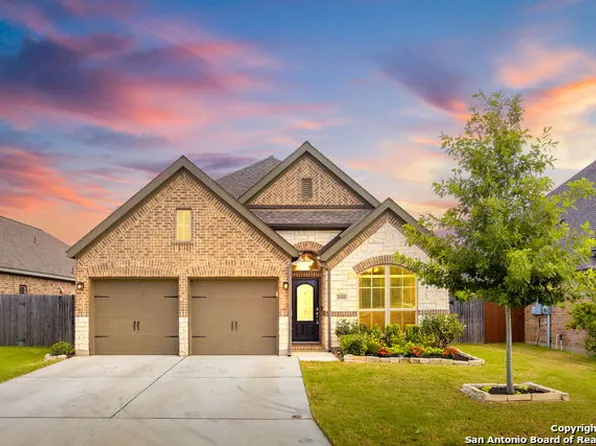2020 Glen Holw, Seguin, TX 78155