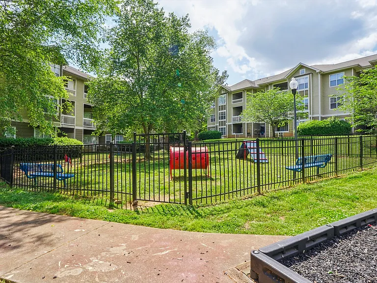 Camara Estates — Photo 15