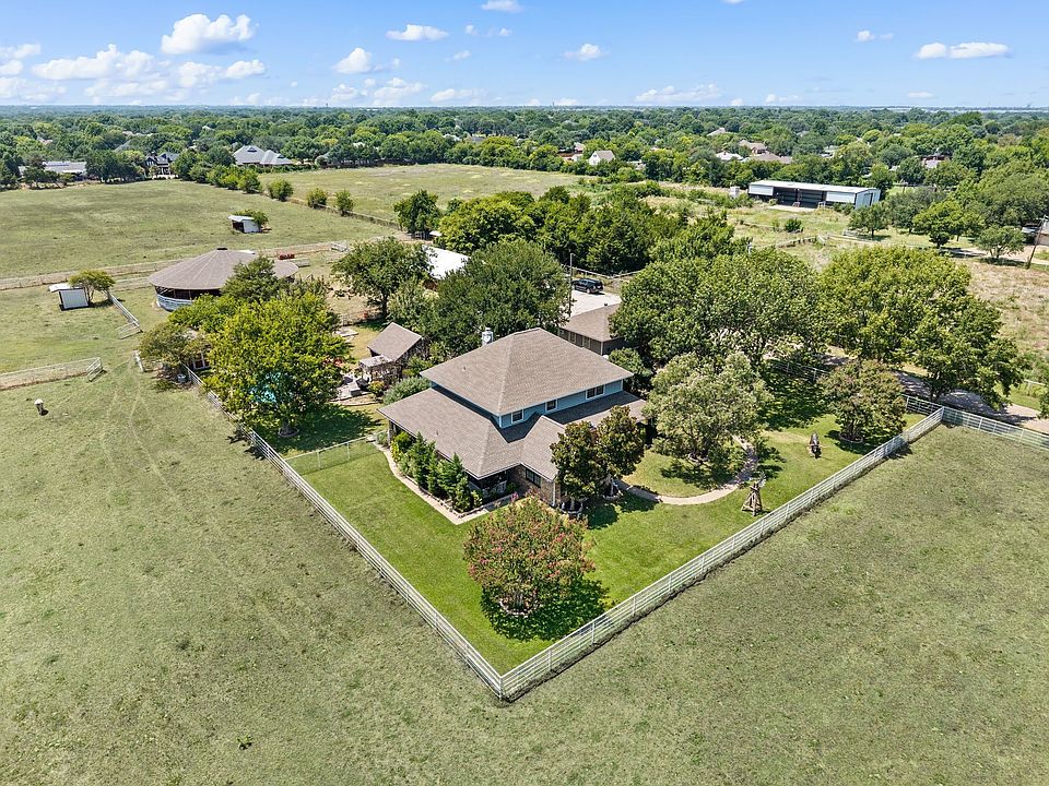 1st image of 617 Malloy Ln