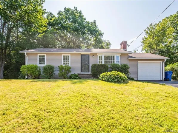 44 Louis Circle, Torrington, CT 06790
