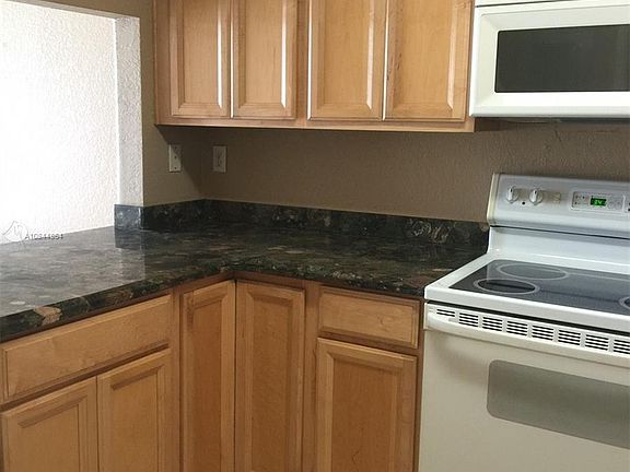 2nd image of 9480 Tangerine Pl APT 203