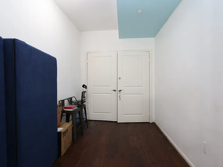 1901 Victoria Ave #105 — Photo 16