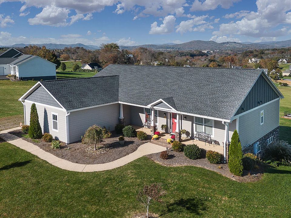 1st image of 125 Lilly Bell Dr