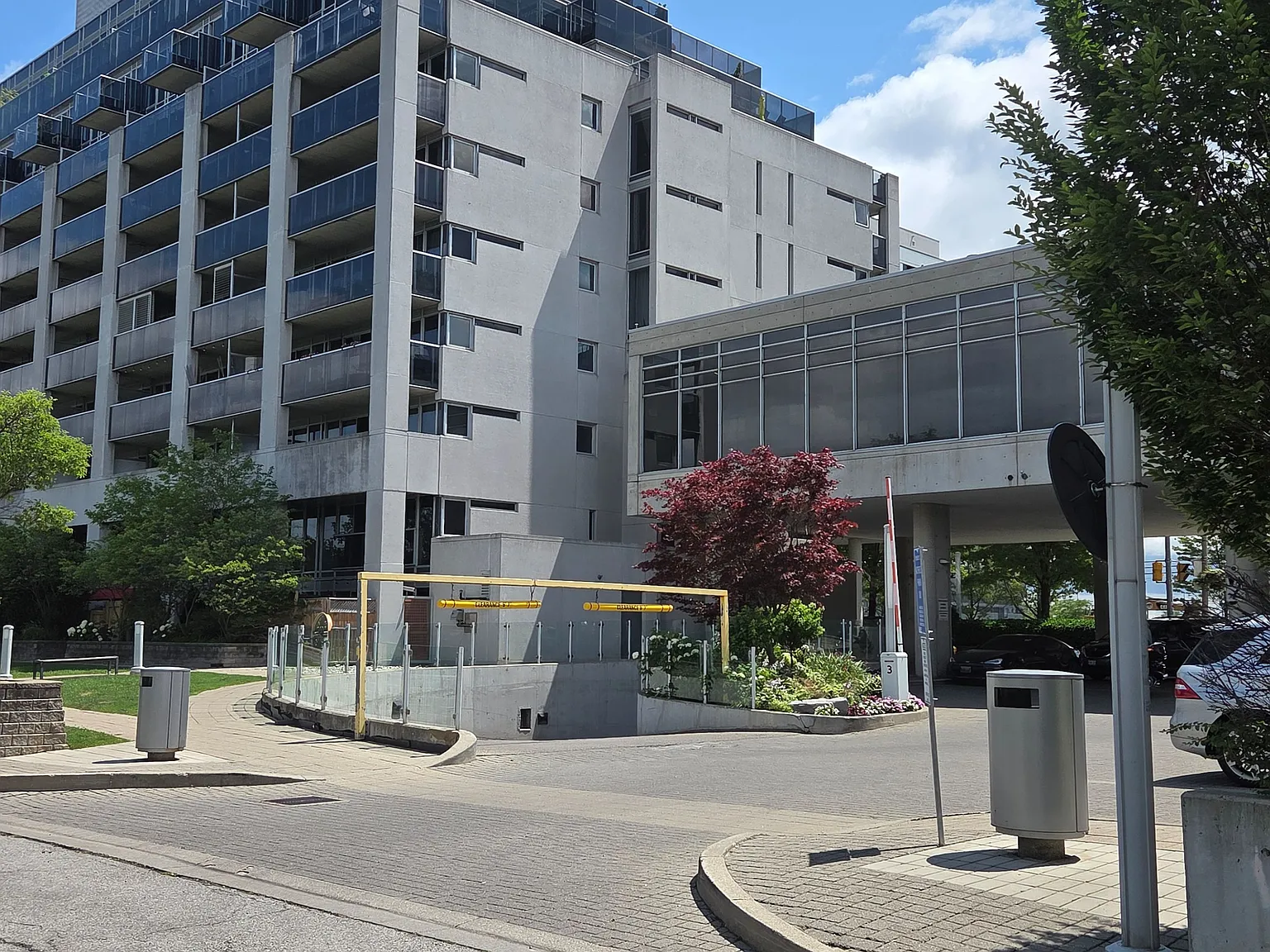 2 bed, $2,300 — Photo 1