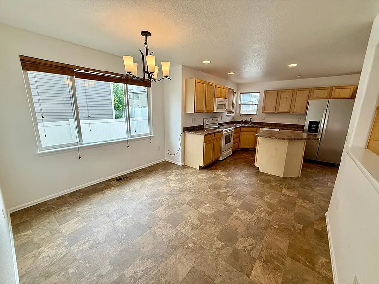 7545 Back Stretch Dr — Photo 11
