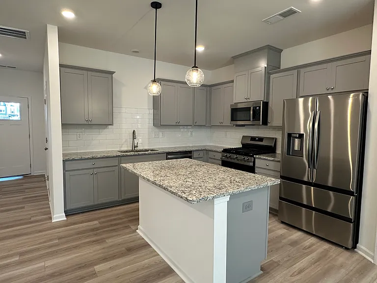2026 Highland Park Dr — Photo 6