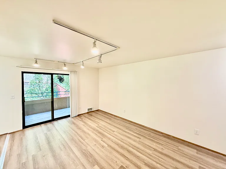 2251 NE Blakeley St #202 — Photo 10