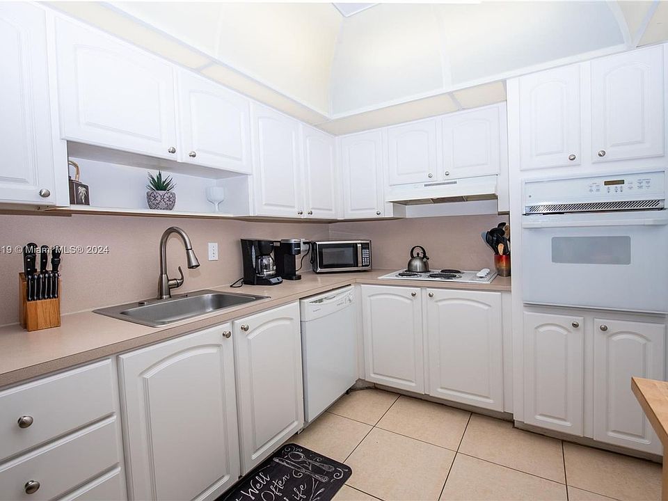 1st image of 3901 S Ocean Dr APT 9P