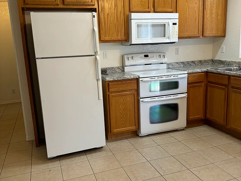 2240 Sandwood Dr #104 — Photo 4