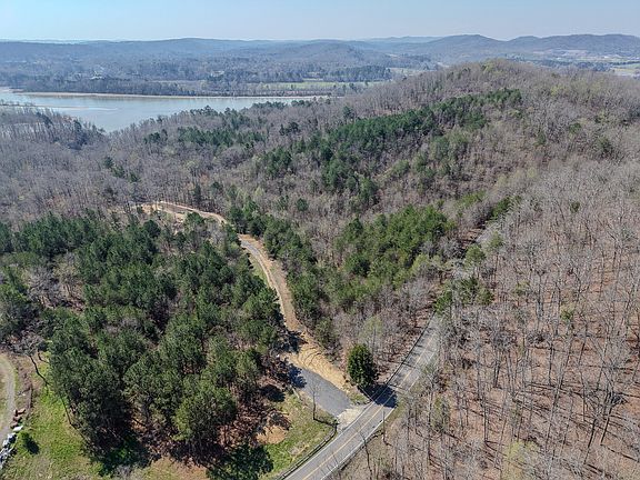 3rd image of 3960 Lamontville Rd