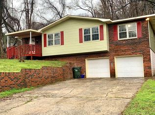 1221 N Hamilton St, Dalton, GA 30720