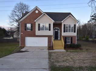 621 Tipperary Rd, Hampton, GA 30228