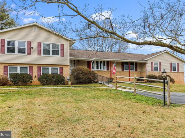 17601 Roger Dr, Germantown, MD 20874