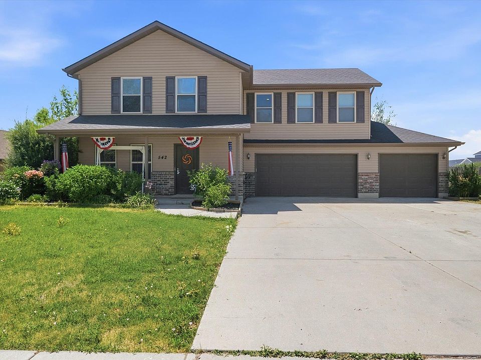 1st image of 542 S Lakeside Dr
