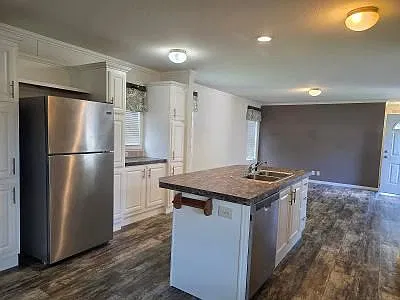 2 bed, 2.0 bath, 1092 sqft, $1,600 — Photo 4