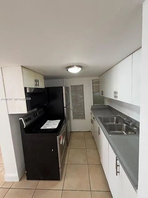 The Palms 51 Condo — Photo 3