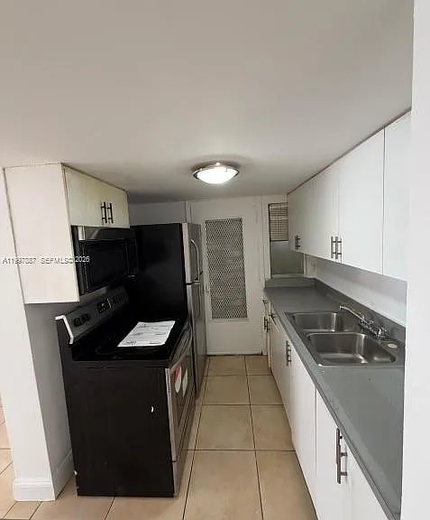 1821 NE 168th St #B3 — Photo 3
