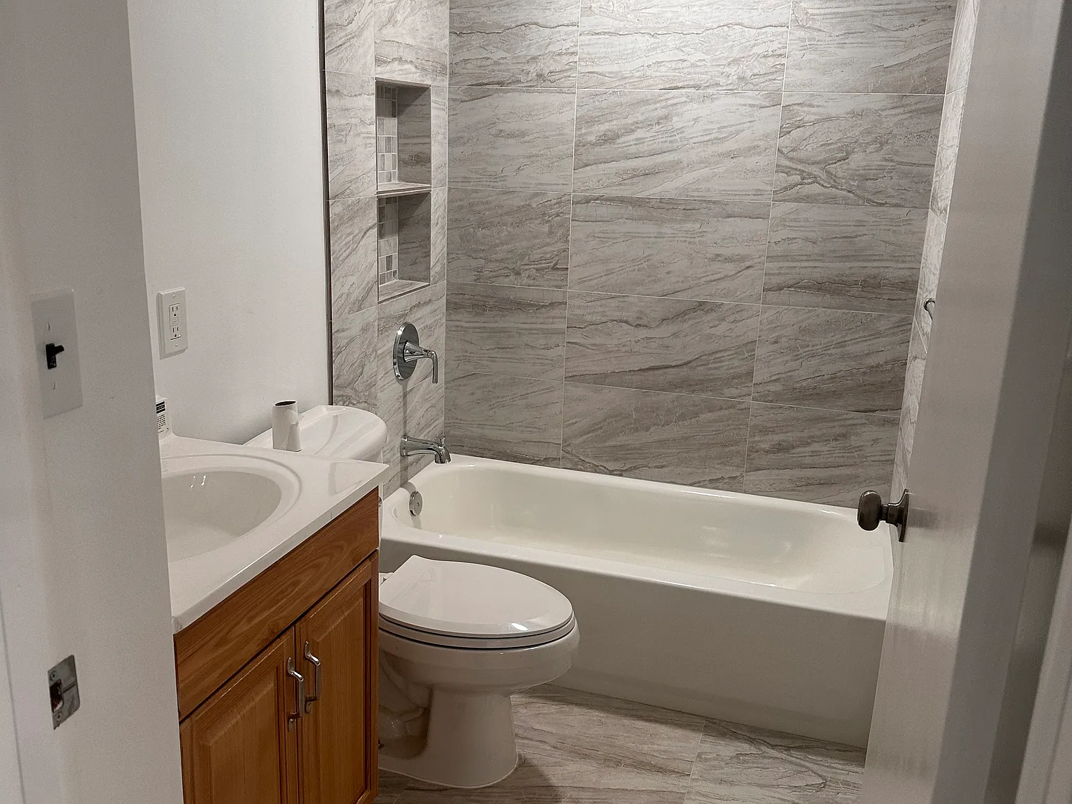 212 Lastner Ln — Photo 4