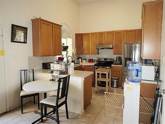 2nd image of 10330 N Laurel Branch Dr