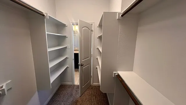 1818 Bayou Wood Ln — Photo 18