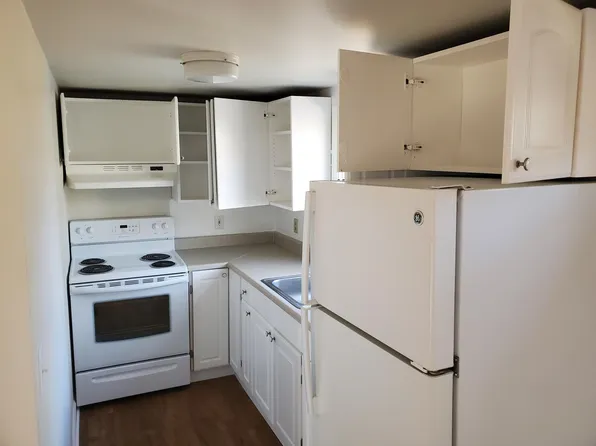 43 Sandy Beach Rd, Plymouth, MA 02360