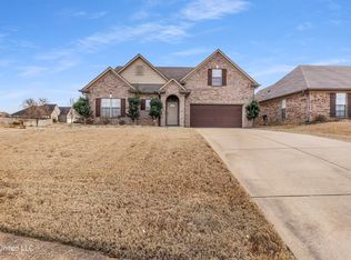 2633 Russum Dr, Southaven, MS 38672
