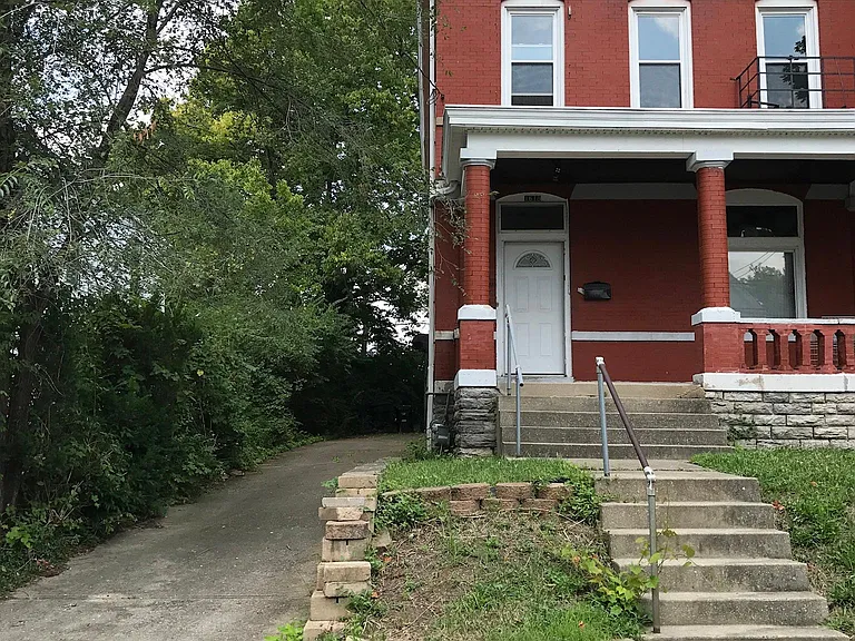 1618 Potter Pl — Photo 1