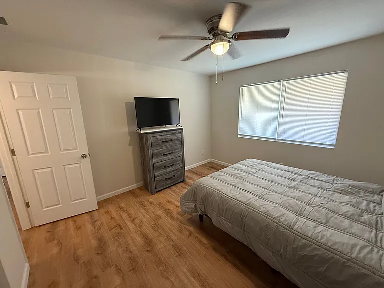 801 N Ann St #10 — Photo 14