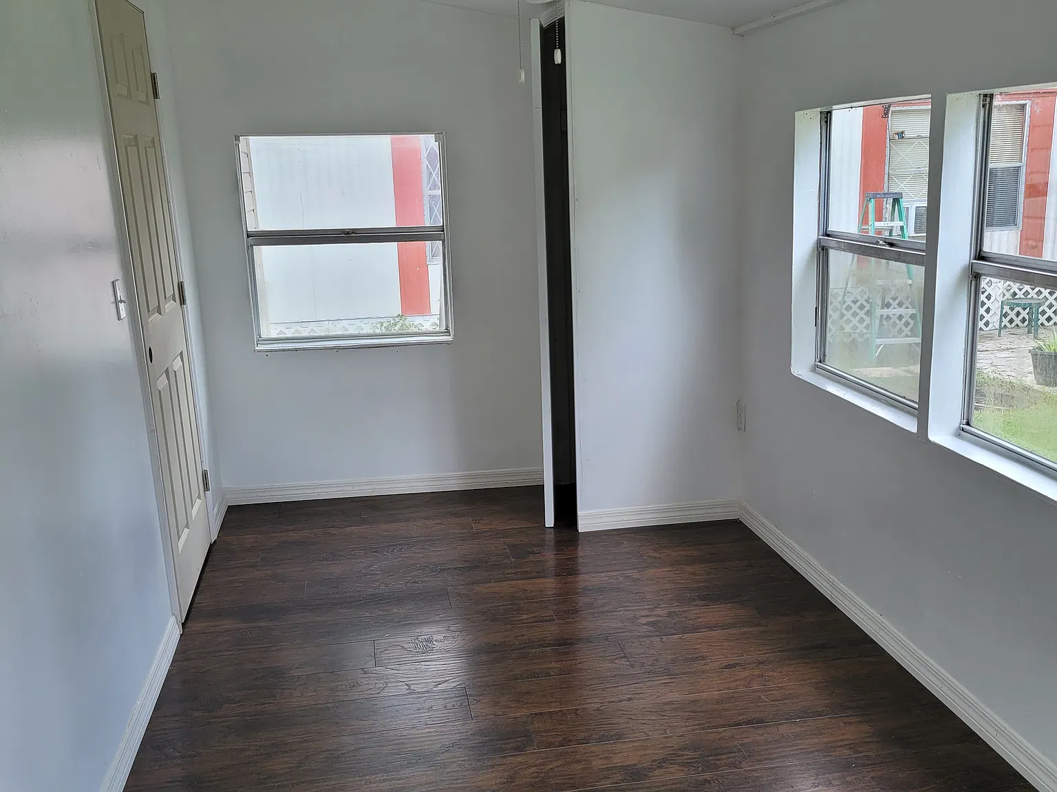 3 bed, 830 sqft, $1,375 — Photo 3