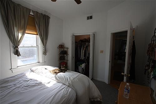 2nd image of 1129 N Winchester Ave APT 3