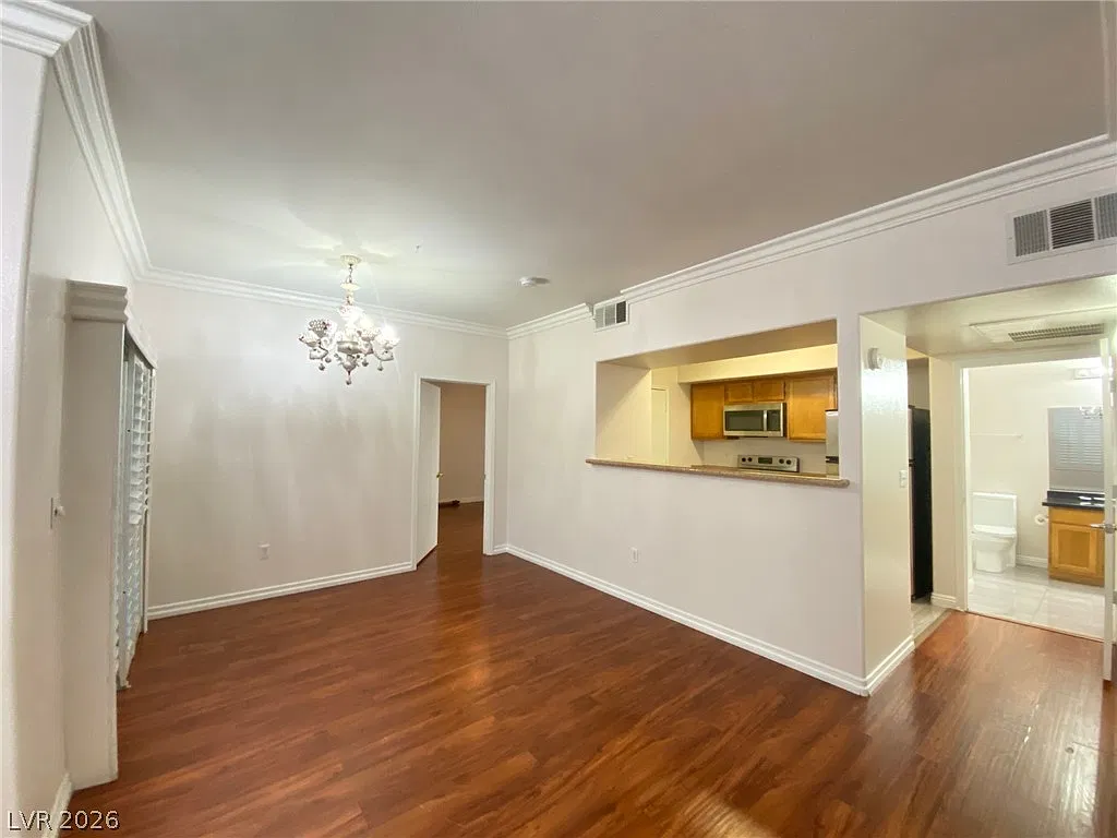 2 bed, 2.0 bath, 1046 sqft, $1,395 — Photo 4