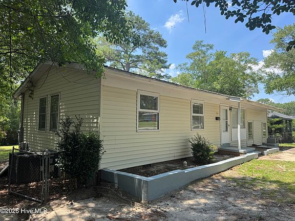2nd image of 1114 Oak Avenue
